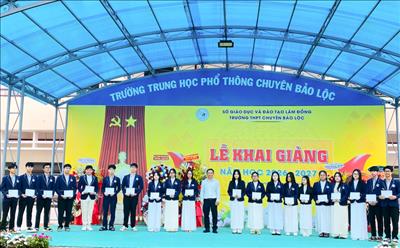 Công ty Thủy điện Đồng Nai: Ấm áp chương trình trao học bổng nâng bước em tới trường nhân dịp năm học mới 2026-2027