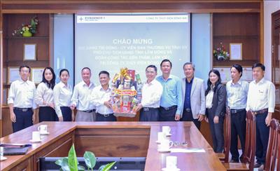 Đ/C Đặng Trí Dũng – Phó chủ tịch UBND tỉnh Lâm Đồng thăm, động viên Công ty Thủy điện Đồng Nai và người lao động.