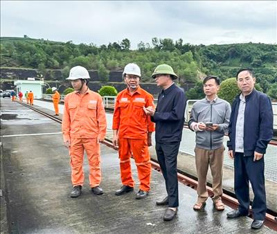 Công ty Thủy điện Đồng Nai chủ động vận hành điều tiết hồ chứa Đồng Nai 3 và Đồng Nai 4 an toàn, góp phần cắt giảm lũ cho hạ du.