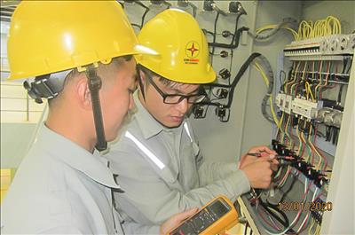 Mừng xuân Canh tý: 16 ngày đêm không mệt mỏi